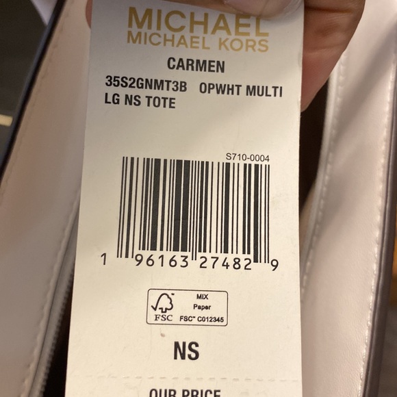 Bag has been carried 3 times and in brand new condition - Picture 5 of 5